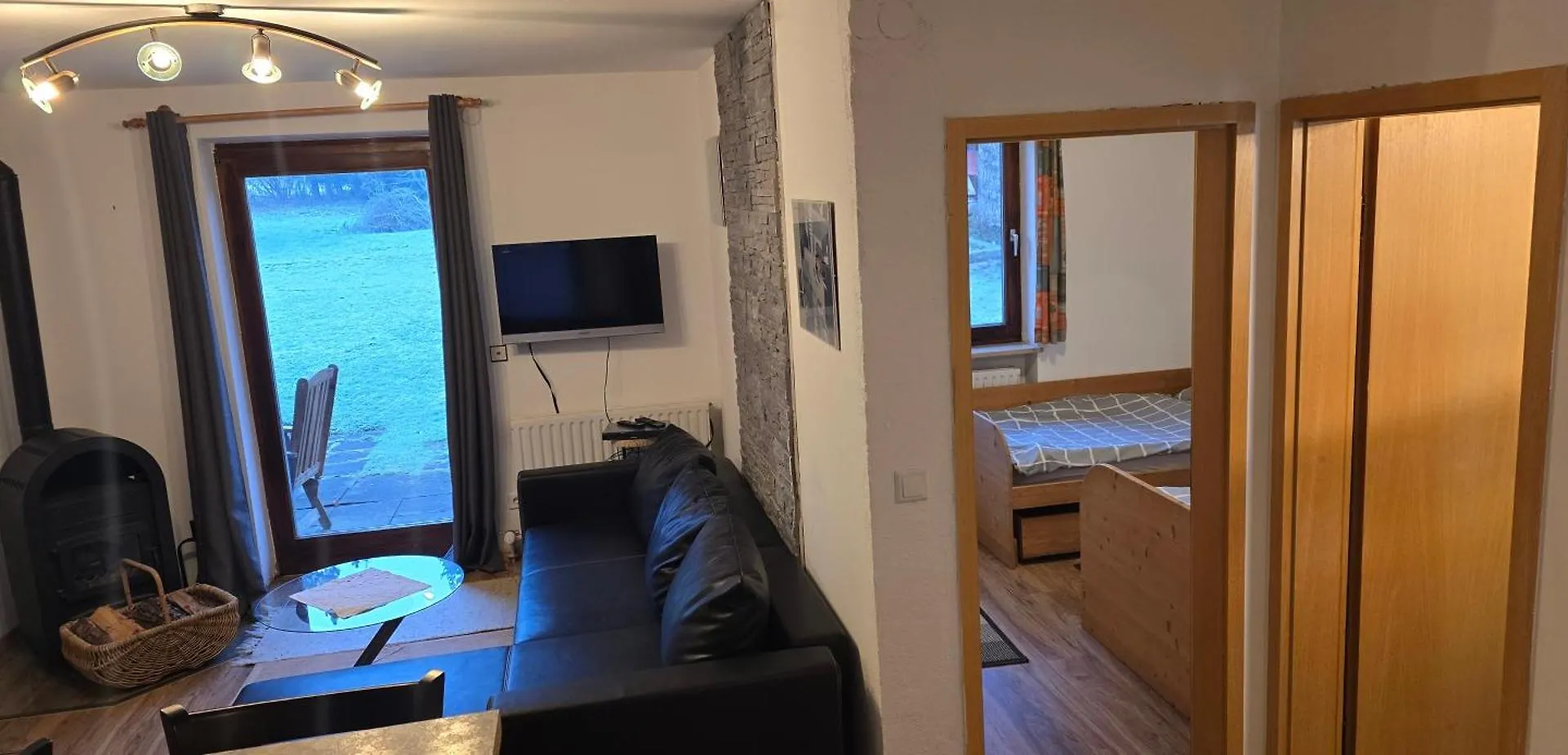 Apartment Ferienwohnung Auf Dem Dorf Purgen